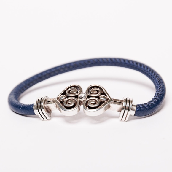 Blue leather bracelet with sterling silver decoration - Picture 3 of 3
